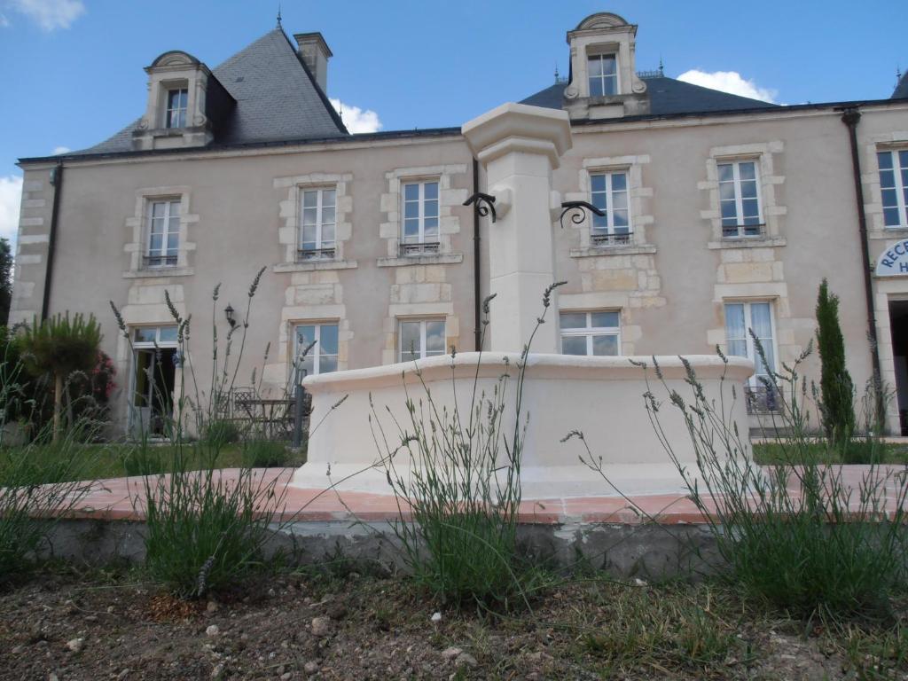 Chateau Sainte-Marie Dompierre-sur-Charente Exterior photo
