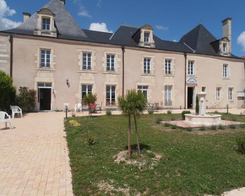 Chateau Sainte-Marie Dompierre-sur-Charente Exterior photo