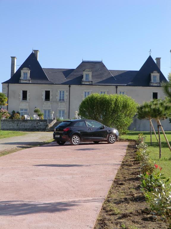 Chateau Sainte-Marie Dompierre-sur-Charente Exterior photo
